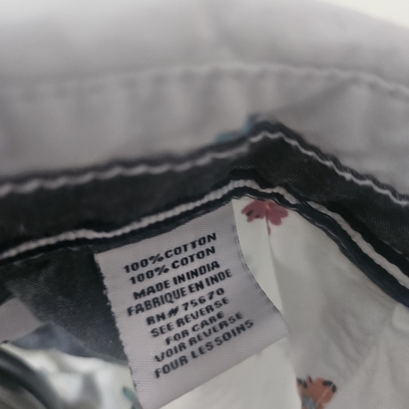 White and Blue Casual Button Down Shirt with Subtle Pattern - Picture 3 of 4